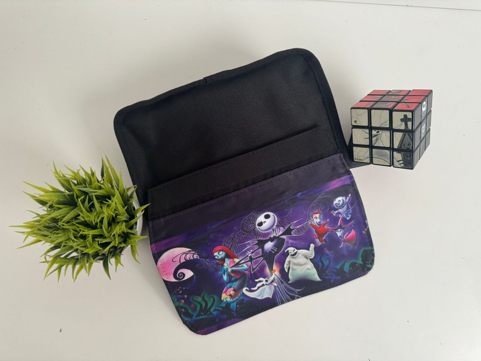 Cosmetiquera Jack Skellington tonos morados - Maurez Bags
