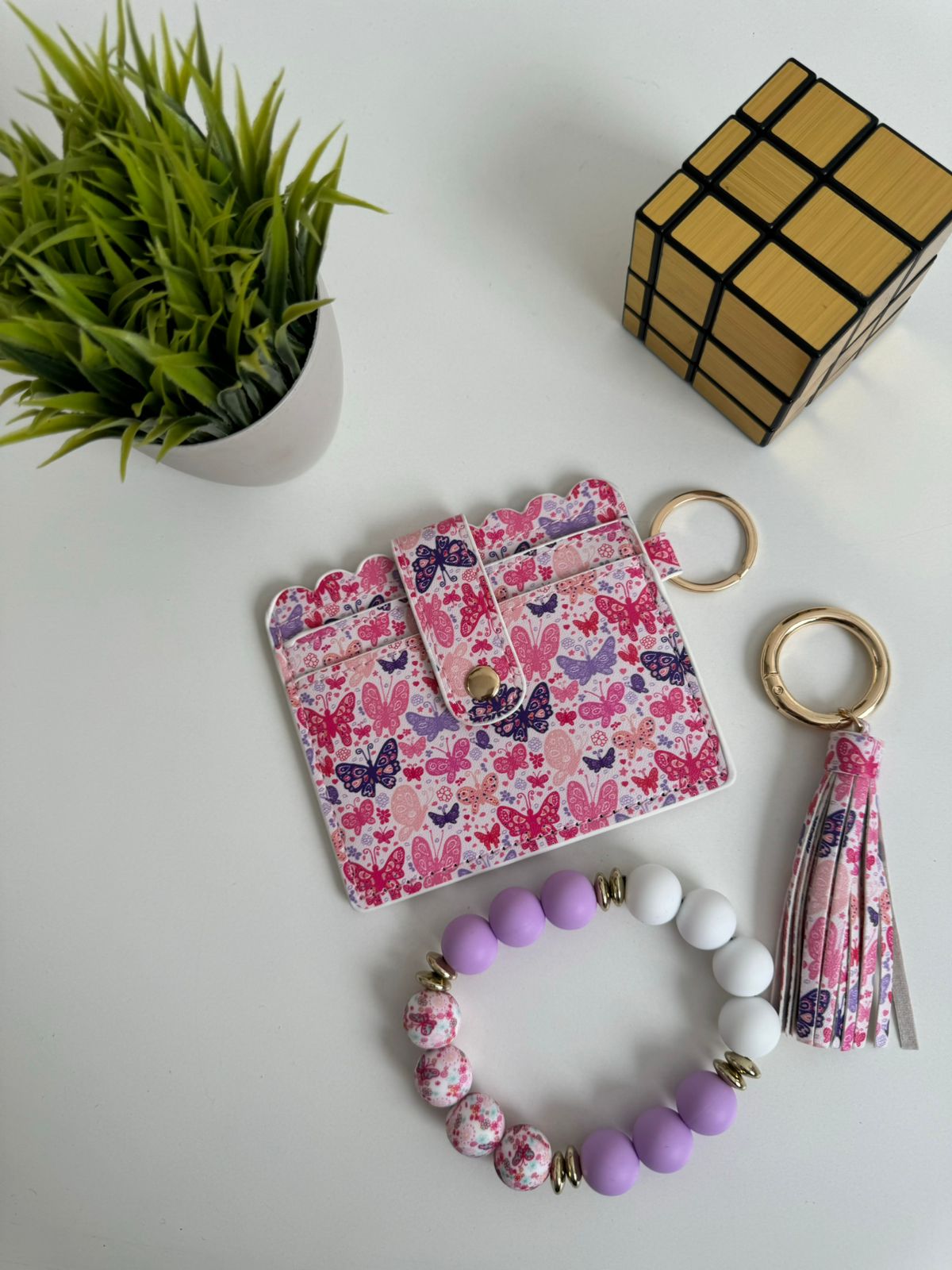 Set tarjetero + pulsera + llavero mariposas rosas - Maurez Bags